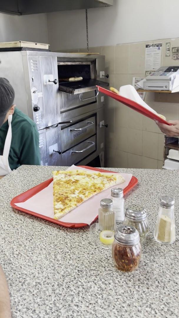 Cross Bronx Pizzeria